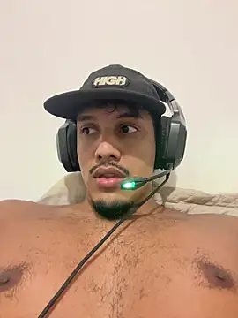 Snapshot of BAGHEERAPGG chatting on February 1, 12:53 am BAGHEERAPGG online show from February 1, 12:53 am