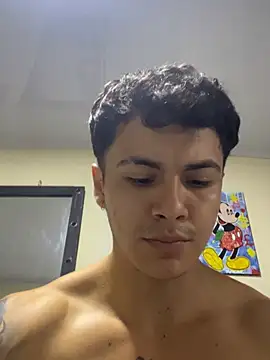 Snapshot of Leo_santoro chatting on March 18, 3:04 pm Leo santoro online show from March 18, 3:04 pm