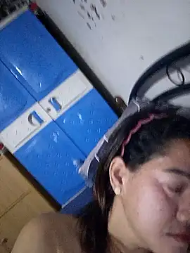 Snapshot of SweetASS6969 chatting on February 19, 5:42 pm SweetASS6969 online show from February 19, 5:42 pm