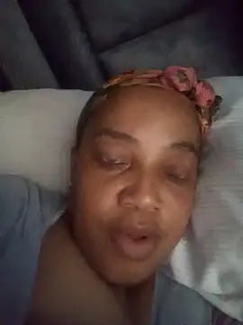 Snapshot of SexyKiarah chatting on November 1, 4:03 am SexyKiarah online show from November 1, 4:03 am