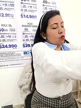 PAULA20- online show from January 13, 5:40 pm