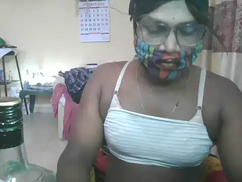 femboyslqueen online show from October 23, 5:29 am