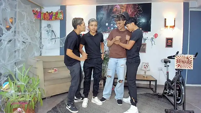 Bisexlifehot   online show from October 28, 11:07 pm