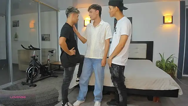 Bisexlifehot   online show from November 8, 11:14 pm