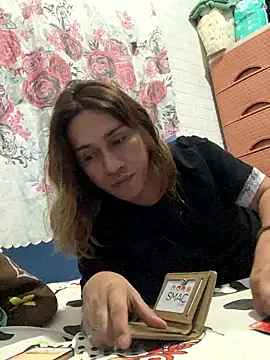 pretty TRANSjona online show from January 16, 6:23 pm