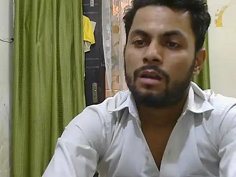 ursdreamperson online show from May 24, 1:32 am