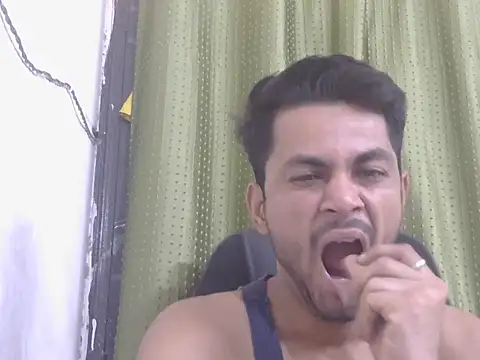 ursdreamperson online show from July 6, 1:13 am