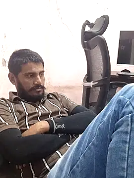 krishjaat43 online show from February 6, 10:51 am