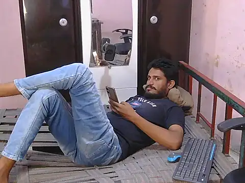 krishjaat43 online show from April 12, 3:50 pm