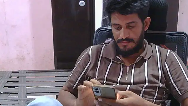 krishjaat43 online show from April 15, 8:42 pm