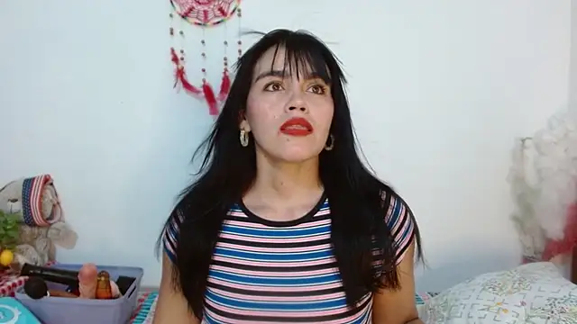 angelly  kate online show from April 9, 2:11 am