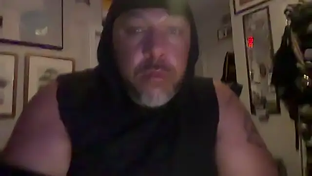 TheGreenEyedBear online show from August 9, 8:52 am