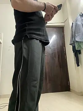 FitNhot sam online show from November 10, 11:20 am