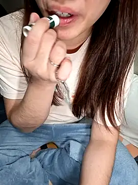 hihiakiko online show from March 18, 3:15 pm