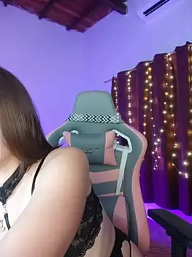 AlejaTacoa  online show from May 12, 3:25 am