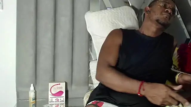 AndyCalifornia1 online show from April 10, 12:05 am