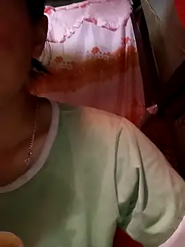 Phuongphuongg online show from September 10, 5:29 am