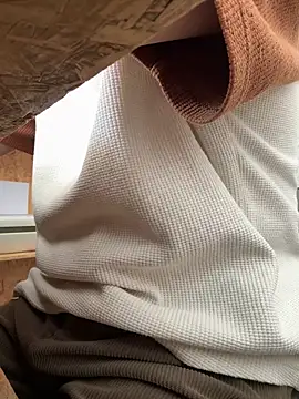 Snapshot of sonwmelt1 chatting on September 13, 6:13 am sonwmelt1 online show from September 13, 6:13 am