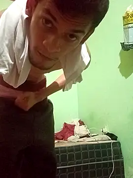 Snapshot of InmostDuelistEX chatting on September 12, 5:02 pm InmostDuelistEX online show from September 12, 5:02 pm