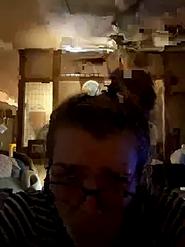 Snapshot of bb_empress chatting on October 5, 7:12 pm bb empress online show from October 5, 7:12 pm