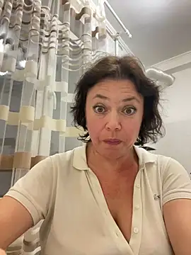 Kiravix online show from November 2, 1:35 pm