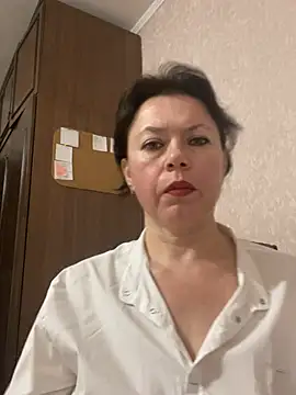 Snapshot of Kiravix chatting on February 10, 8:02 pm Kiravix online show from February 10, 8:02 pm