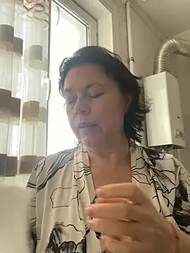 Snapshot of Kiravix chatting on February 19, 7:59 am Kiravix online show from February 19, 7:59 am