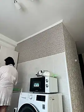 Snapshot of Kiravix chatting on March 17, 5:55 am Kiravix online show from March 17, 5:55 am