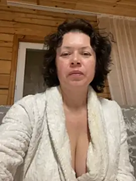 Snapshot of Kiravix chatting on March 28, 8:08 pm Kiravix online show from March 28, 8:08 pm