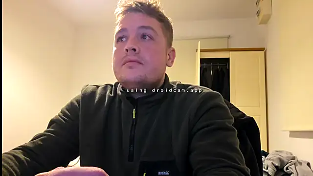 Snapshot of giovanotto47 chatting on October 22, 7:13 pm giovanotto47 online show from October 22, 7:13 pm