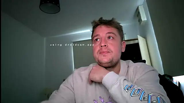 Snapshot of giovanotto47 chatting on October 25, 5:08 pm giovanotto47 online show from October 25, 5:08 pm