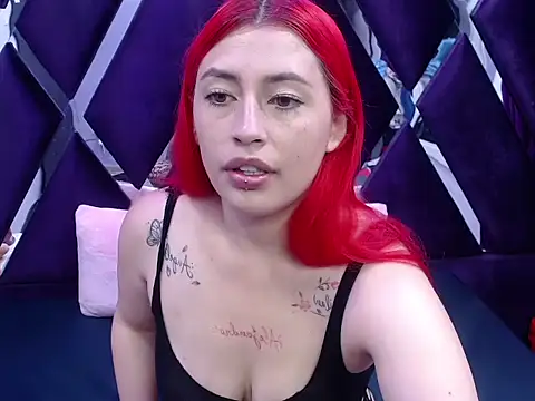 Melody Klum  online show from October 10, 1:54 pm