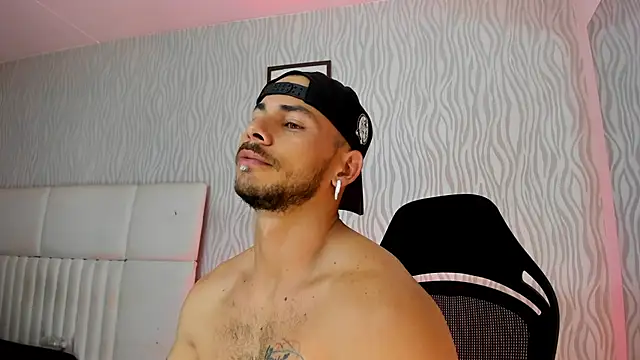 dylan jacobx online show from December 2, 3:45 am