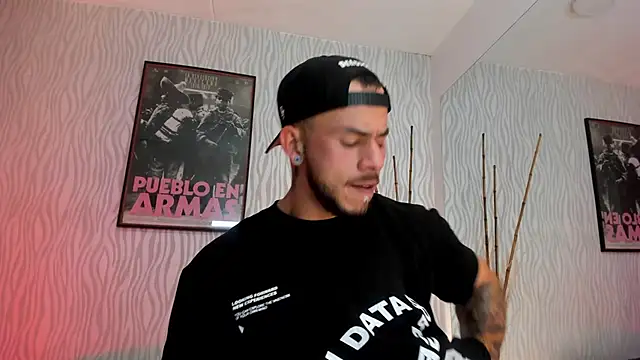 dylan jacobx online show from February 26, 11:04 pm