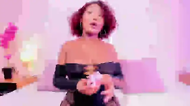 Emmadancer online show from November 12, 7:35 pm