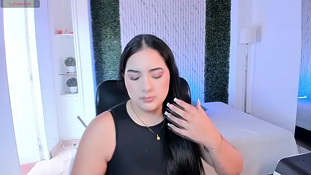 sofiacaramel online show from November 1, 3:14 pm