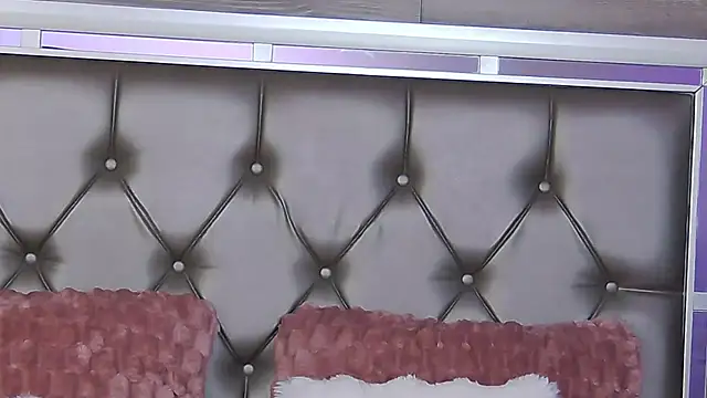 LunaHart online show from May 5, 1:57 am