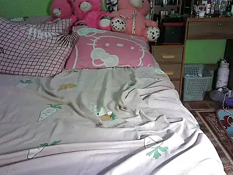 BigClit Ayana online show from November 18, 8:35 pm