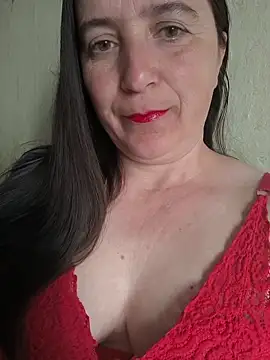 Snapshot of EvelinCutex chatting on May 14, 12:01 pm EvelinCutex online show from May 14, 12:01 pm