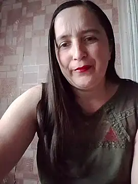 Snapshot of EvelinCutex chatting on June 1, 10:39 am EvelinCutex online show from June 1, 10:39 am