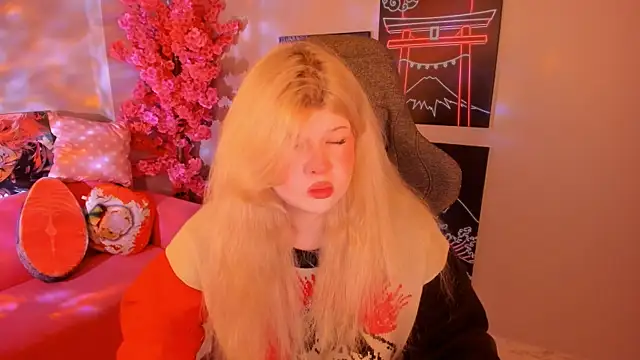 LilithNelson online show from October 11, 5:55 pm