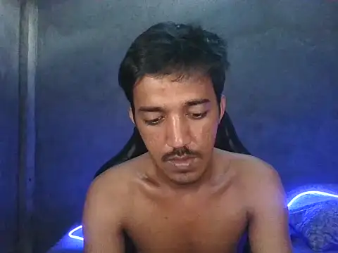 RowyCam online show from November 3, 11:59 pm