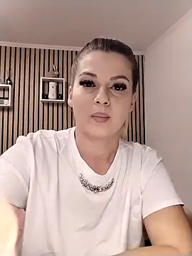 Snapshot of Mayaaaaaa_ chatting on November 1, 1:40 am Mayaaaaaa  online show from November 1, 1:40 am