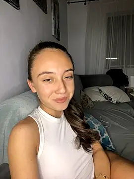 CristinaSww online show from October 17, 6:32 pm