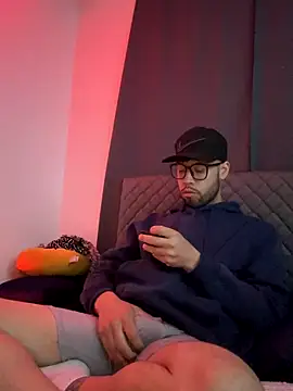 Snapshot of stalinhernandez chatting on November 6, 11:44 am stalinhernandez online show from November 6, 11:44 am