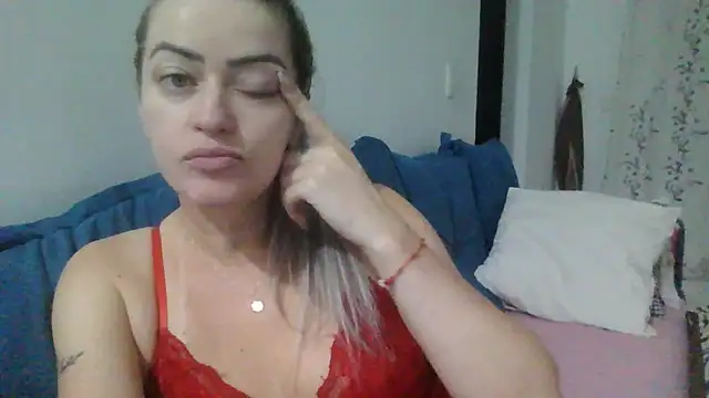 Snapshot of Alerquinasc chatting on March 24, 5:45 am Alerquinasc online show from March 24, 5:45 am