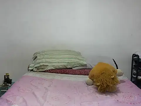 MeganAndMaxxh online show from December 14, 2:50 am