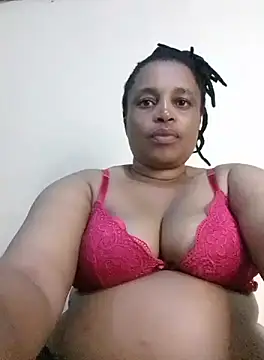 Prettyboobiesx online show from November 5, 10:10 pm