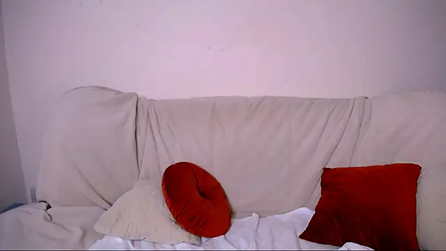 Charlotte Colinss online show from February 3, 4:32 am