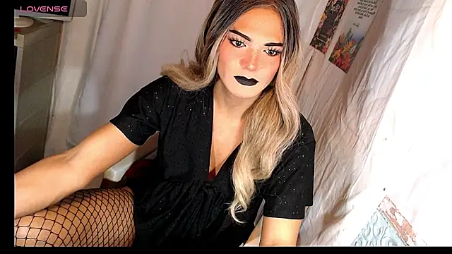 AndreaNakedTs2Cum online show from August 6, 5:59 pm